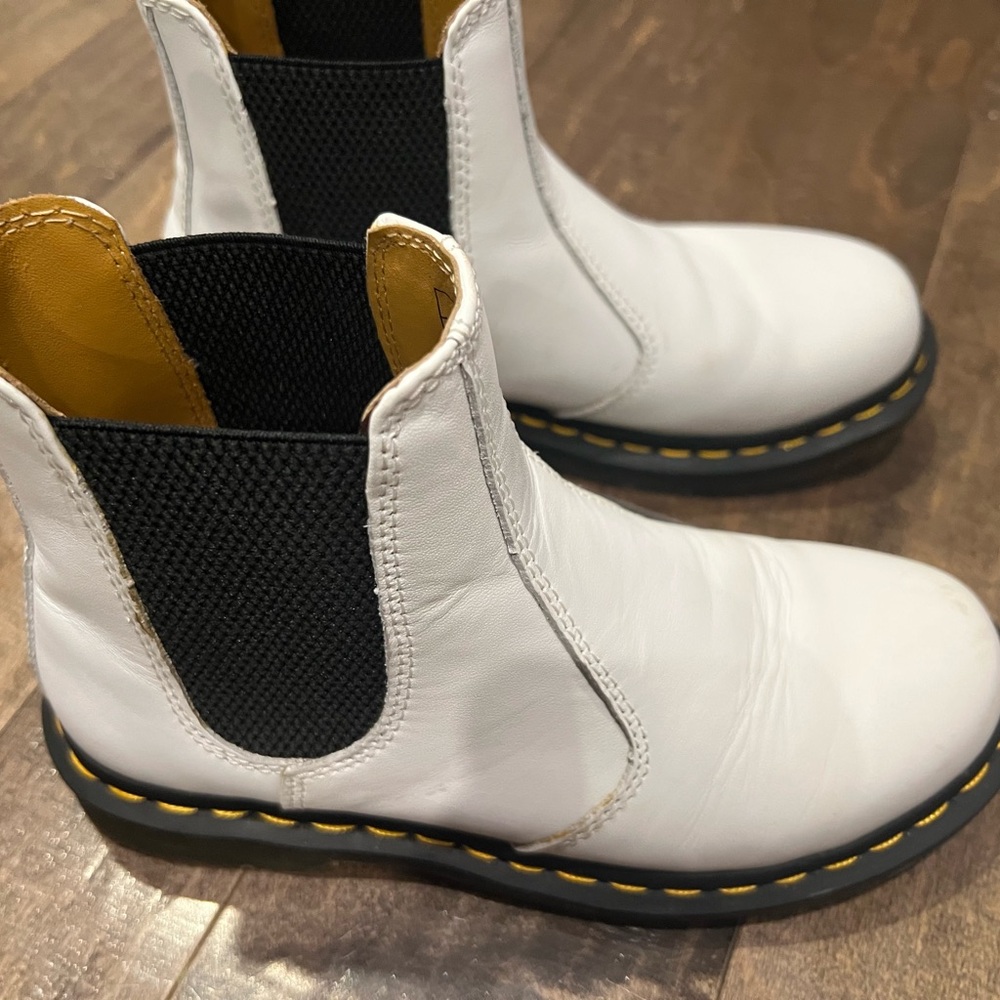Chelsea boots